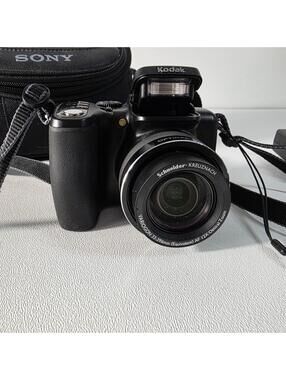 Kodak EasyShare Z1012 IS 12X Zoom Lens 10.1MP Tested Point& Shoot Digital Camera